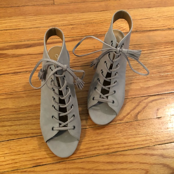 ADORABLE DAY BLOCK HEEL - Picture 6 of 8